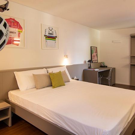 Bassano Club House Panzió Bassano del Grappa Kültér fotó